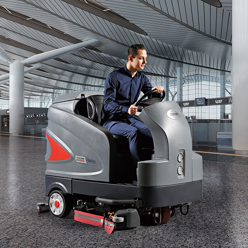 駕駛式洗地機成公認(rèn)的環(huán)保清潔設(shè)備